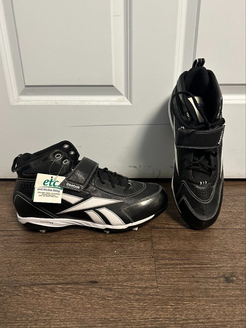 NWT Reebok Men's NFL Pro Football Cleats Thorpe III